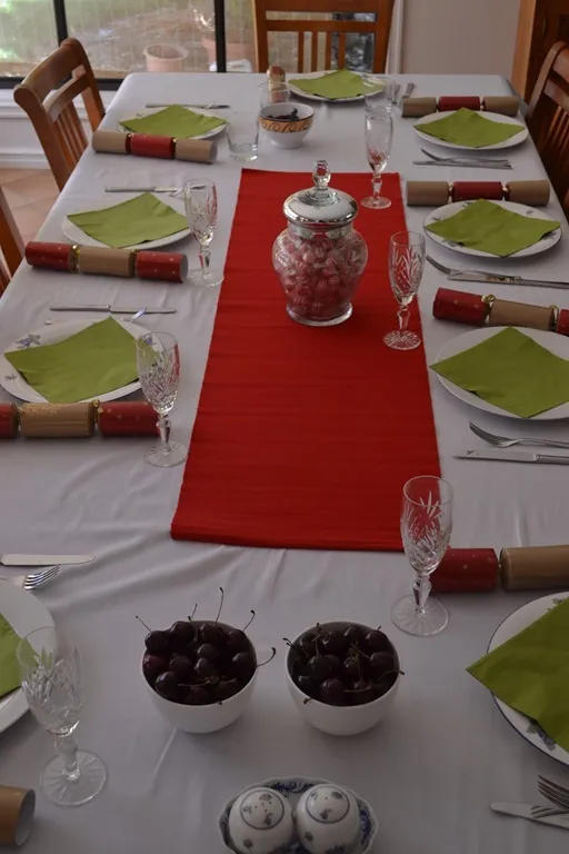 Table set for Christmas lunch