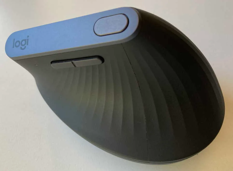 Mouse showing top and thumb buttons