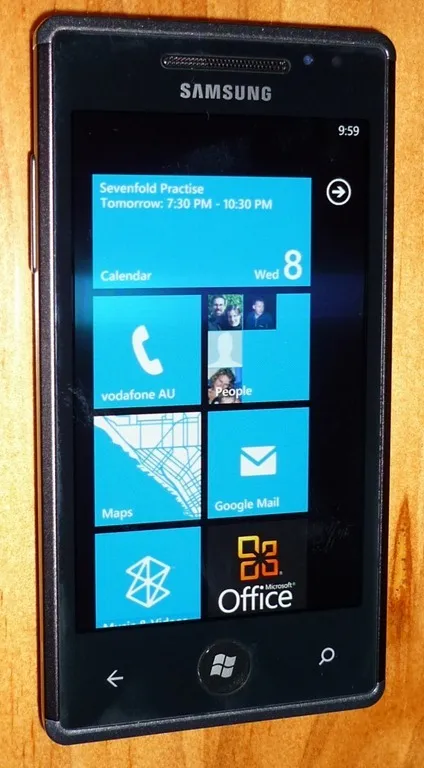 Photo of Samsung Omnia 7 handset